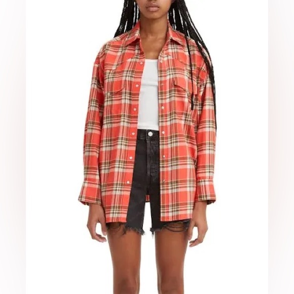 Levi’s button up - Picture 4 of 13